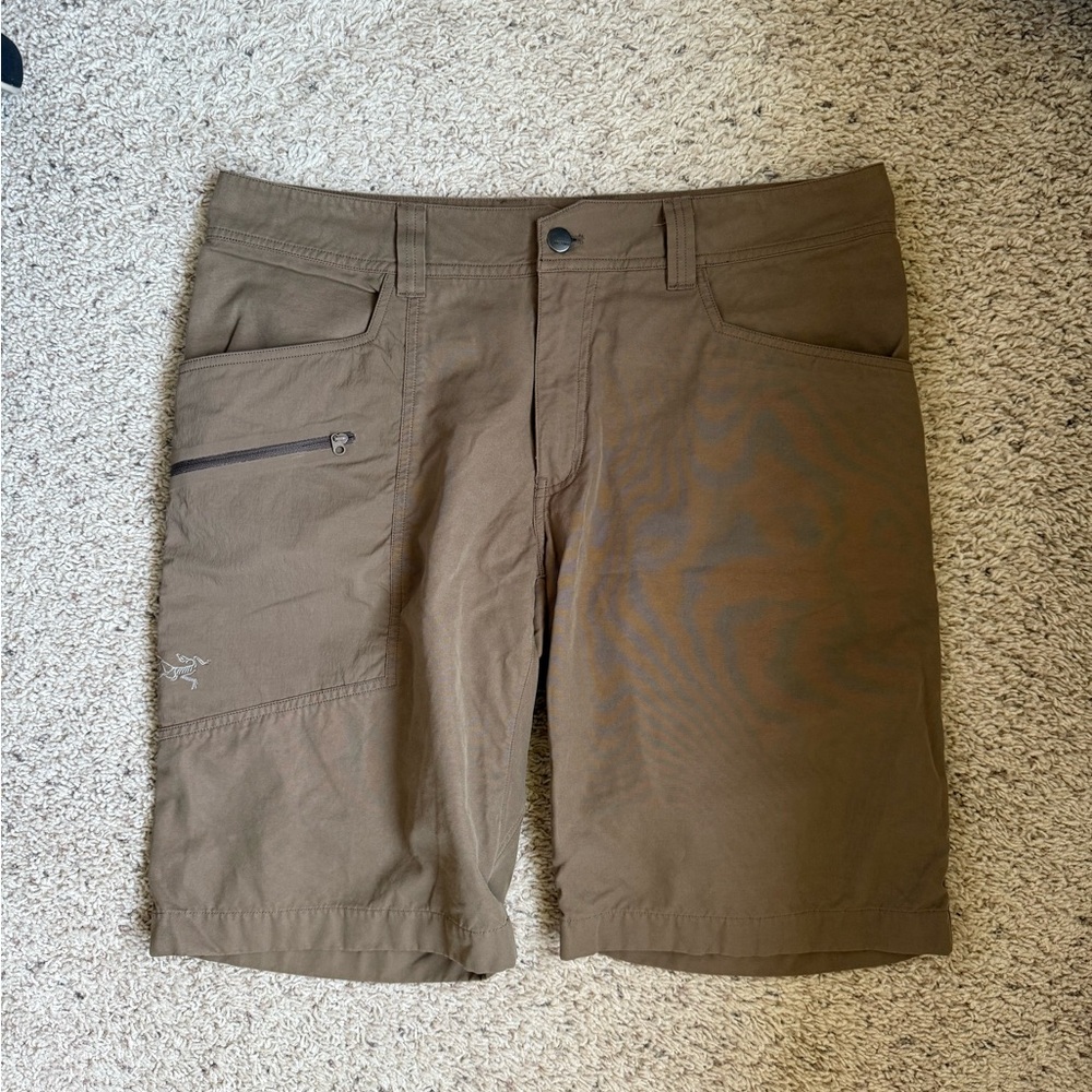 Arc'teryx Men's Brown Shorts